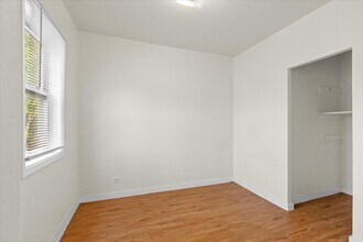 4841 S Loomis Blvd, Unit 2 in Chicago, IL - Building Photo - Building Photo