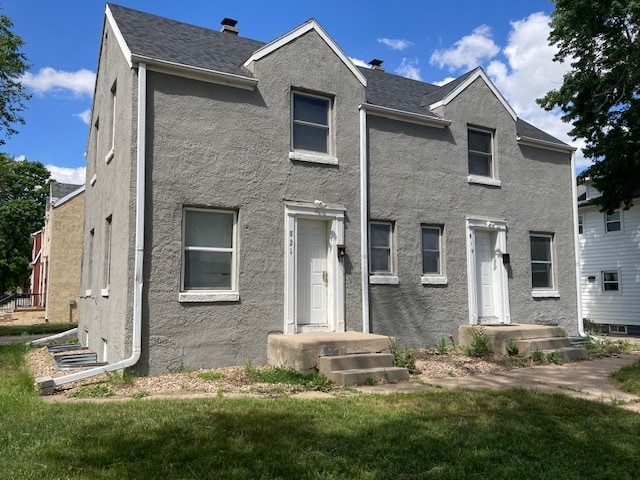 property at 821 W 26th St