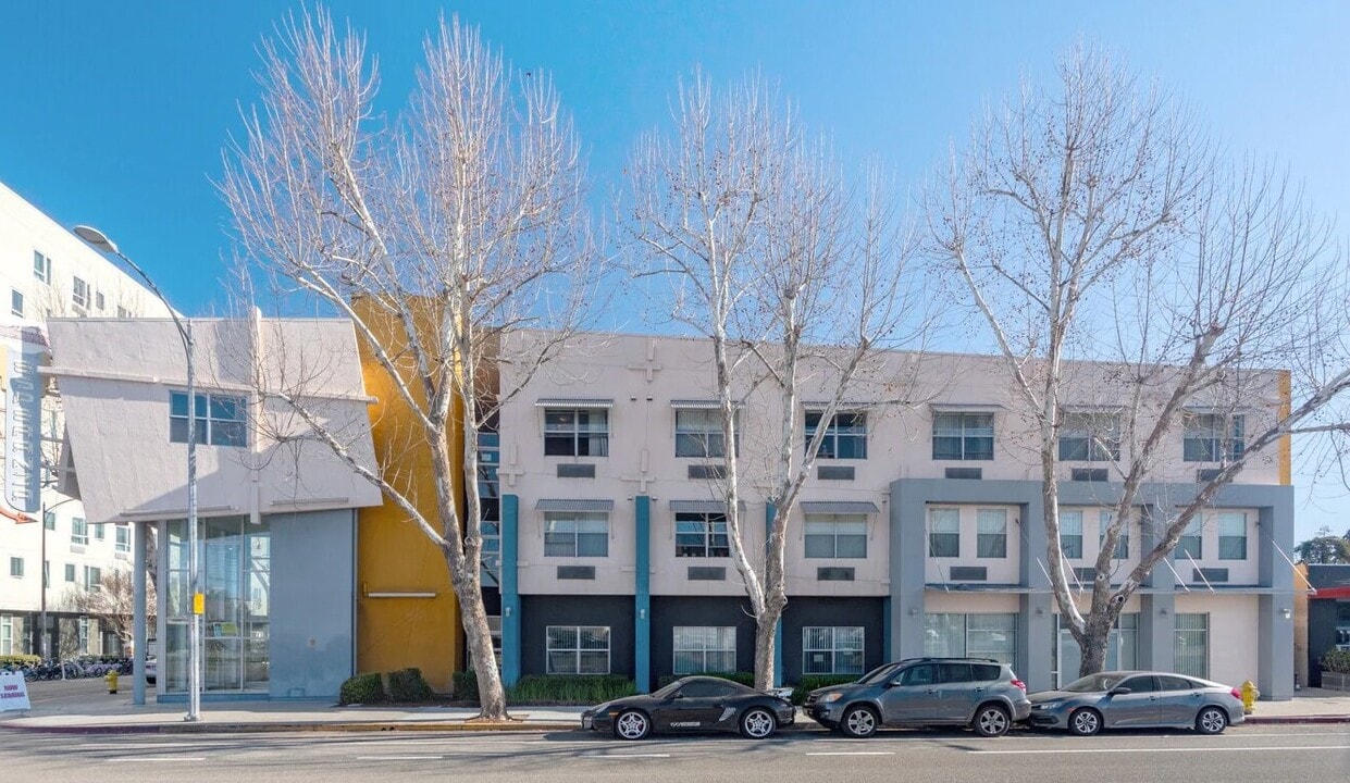 598 Columbia Ave in San Jose, CA - Building Photo