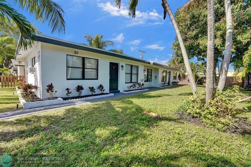 901 NE 40th St-Unit -2 in Oakland Park, FL - Building Photo