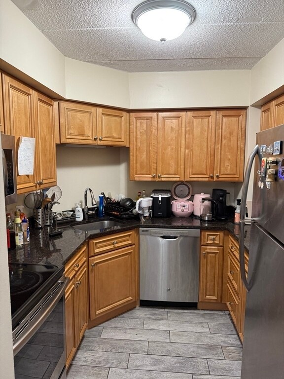 125 Pleasant St, Unit 304 in Brookline, MA - Foto de edificio - Building Photo