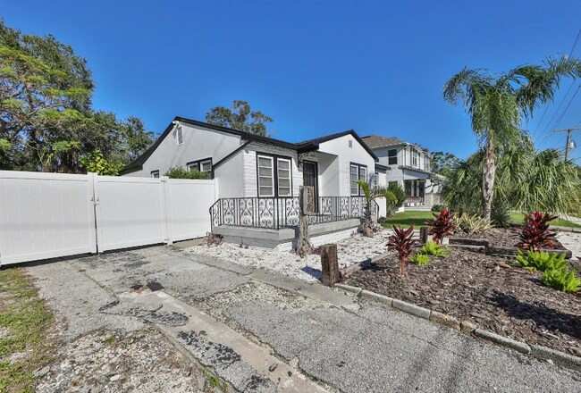 1919 W Grace St in Tampa, FL - Building Photo - Building Photo