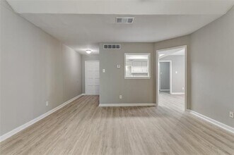 4021 Garden Park Dr in North Richland Hills, TX - Building Photo - Building Photo