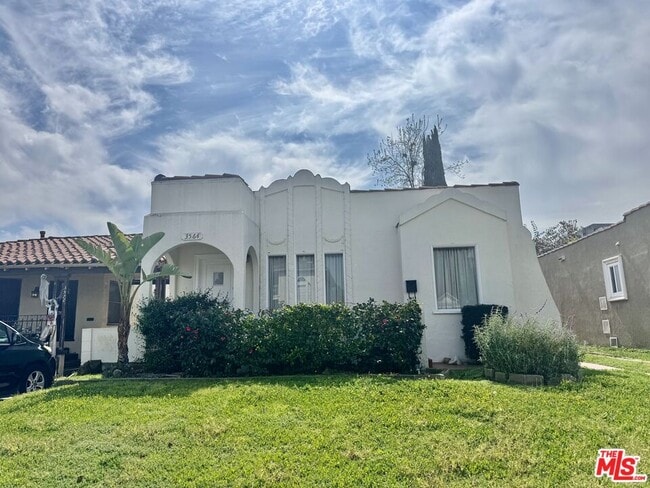 3564 Dover St in Los Angeles, CA - Building Photo - Building Photo