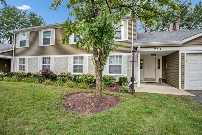 property at 737 Candleridge Ct