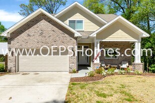 712 Cypress Dr in Niceville, FL - Building Photo