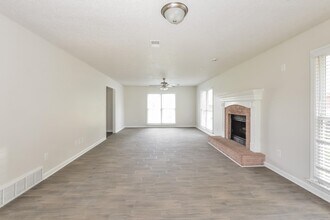 8267 Post Creek Cove in Memphis, TN - Building Photo - Building Photo