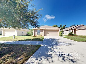 921 Brenton Leaf Dr in Ruskin, FL - Building Photo - Building Photo