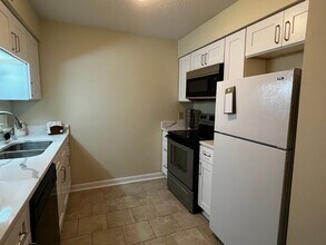 3213 Heathstead Place in Charlotte, NC - Building Photo - Building Photo