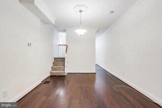 218 N Glover St in Baltimore, MD - Building Photo - Building Photo