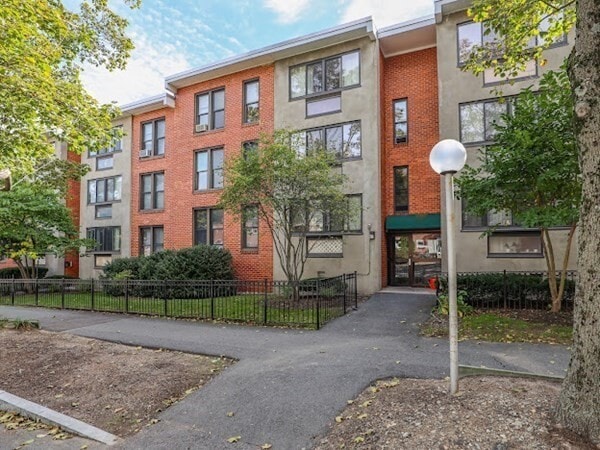 property at 8 Juniper St