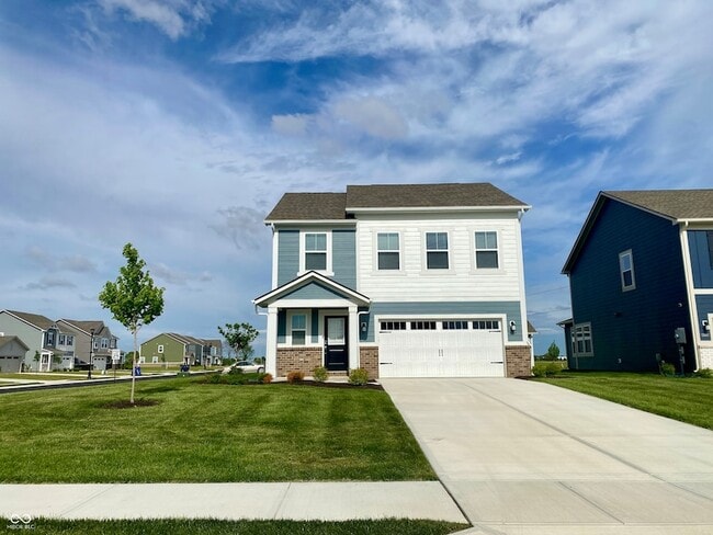 6233 Sycamore Dr in McCordsville, IN - Building Photo - Building Photo