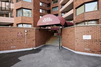 151-151 Bay St in Ottawa, ON - Building Photo - Building Photo