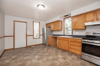 3262 W 122nd St in Cleveland, OH - Building Photo - Building Photo