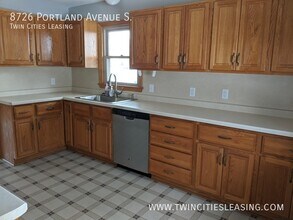 8726 Portland Ave S in Minneapolis, MN - Building Photo - Building Photo
