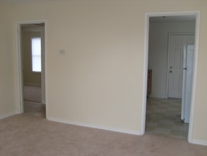 East Thomas Apartments in Birmingham, AL - Building Photo - Interior Photo