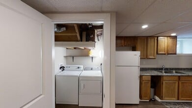 11314 101A St in Grande Prairie, AB - Building Photo - Building Photo