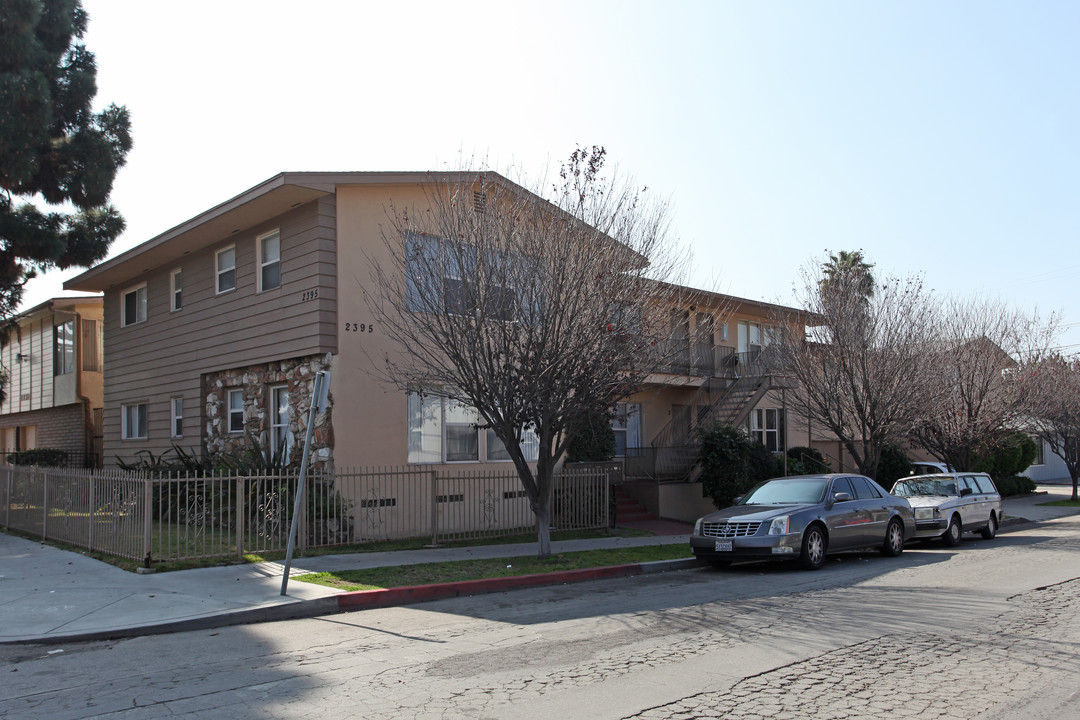 2395 Locust Ave in Long Beach, CA - Building Photo