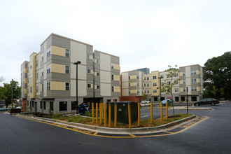 Berger Square in Odenton, MD - Foto de edificio - Building Photo