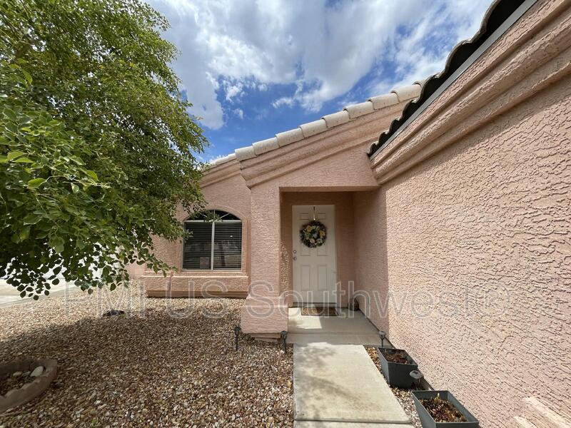 2317 Acoma Pl in Bullhead City, AZ - Building Photo