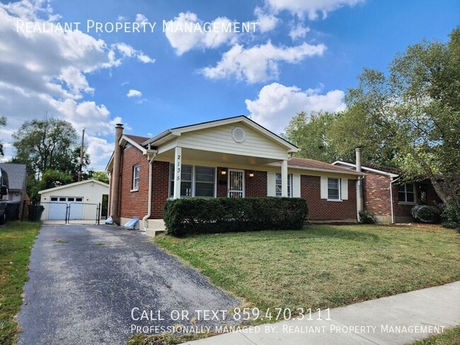 property at 2135 Tamarack Dr