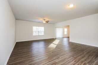 7559 Tender Heart Cir in Leland, NC - Building Photo - Building Photo