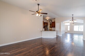951 E Carla Vista Pl in Chandler, AZ - Building Photo - Building Photo