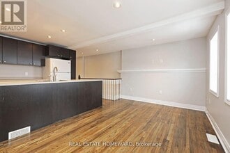 156 Royal York Rd in Toronto, ON - Building Photo - Building Photo