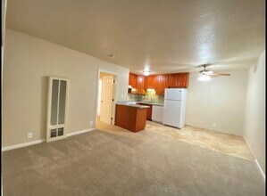 2445 Rinconada Dr in San Jose, CA - Foto de edificio - Building Photo