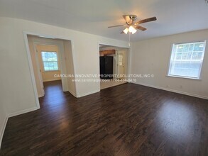 155 S Smallwood Pl in Charlotte, NC - Building Photo - Building Photo