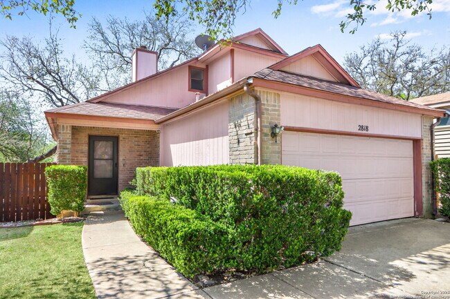 2818 Village Pkwy in San Antonio, TX - Building Photo - Building Photo