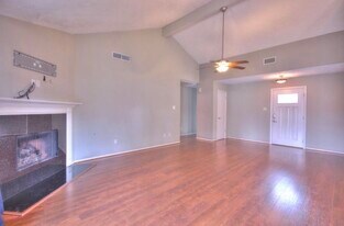 3039 Becket St in Pearland, TX - Building Photo