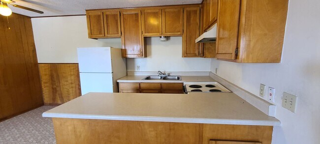 58 TX-75 in Huntsville, TX - Building Photo - Building Photo