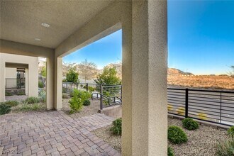 11680 Hamilton Lk Ave in Las Vegas, NV - Building Photo - Building Photo