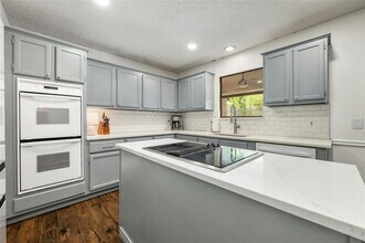 118 Copperleaf Rd in Lakeway, TX - Building Photo - Building Photo