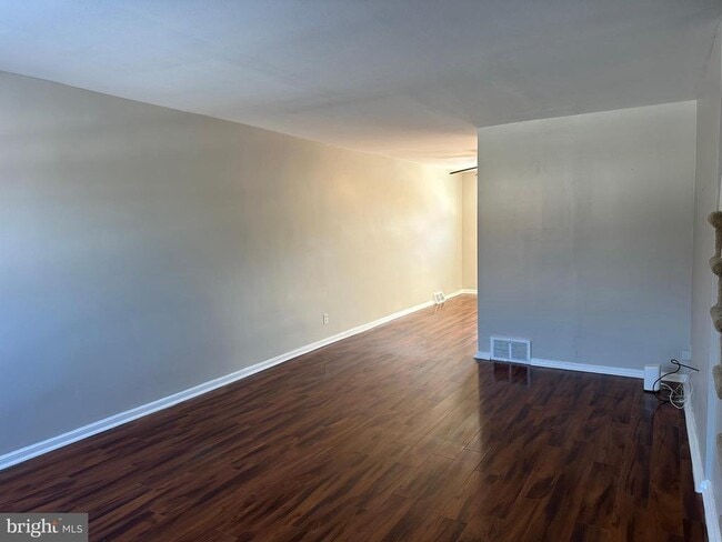 1961 Carter Rd in Folcroft, PA - Building Photo - Building Photo