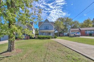 1422A Huffine St in Nashville, TN - Building Photo - Building Photo