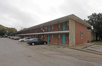 Kimberly Apartments in Arlington, TX - Building Photo - Building Photo