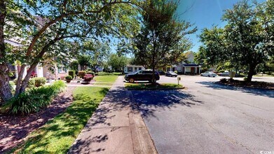 1000 Pembroke Ct in Myrtle Beach, SC - Building Photo - Building Photo