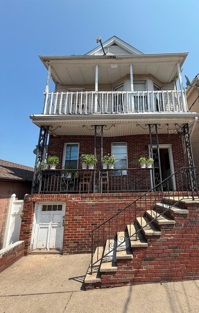 property at 133 W 20th St