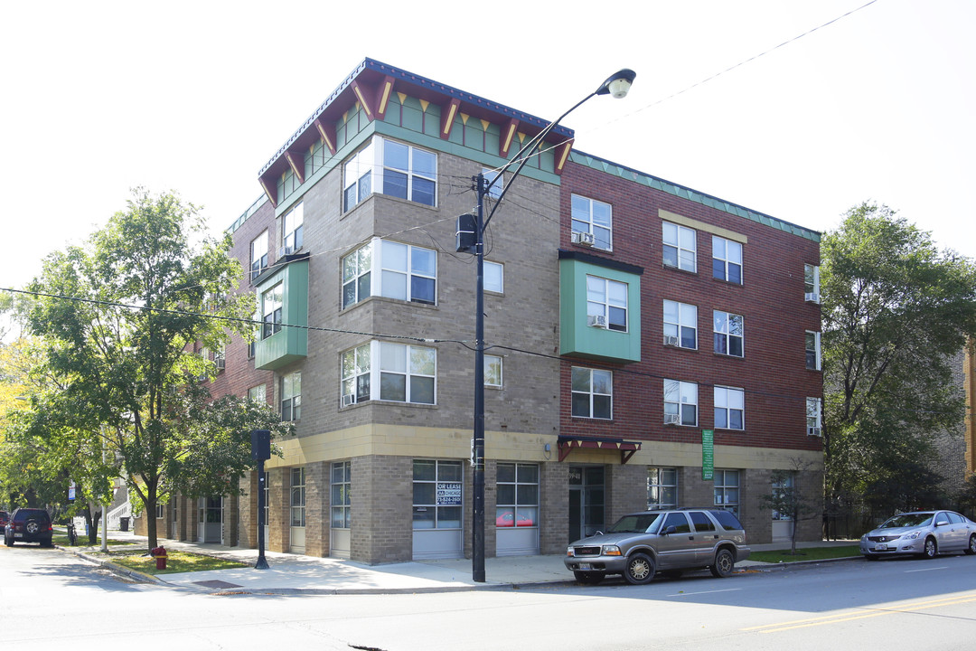 Humboldt Park Residence in Chicago, IL - Building Photo