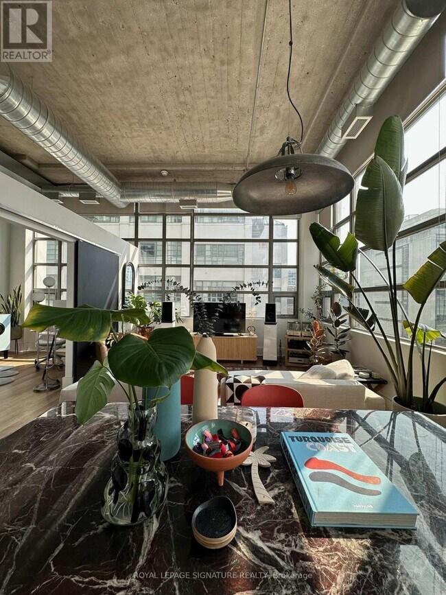 property at 637 Lake Shore Blvd W