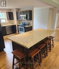 1457 Rometown Dr in Mississauga, ON - Building Photo - Building Photo