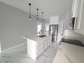 1604 W B St in Mission, TX - Building Photo - Building Photo