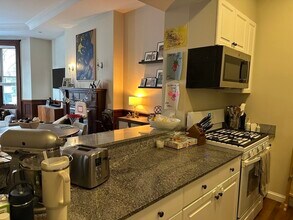 331 Beacon St, Unit 2 in Boston, MA - Building Photo - Building Photo