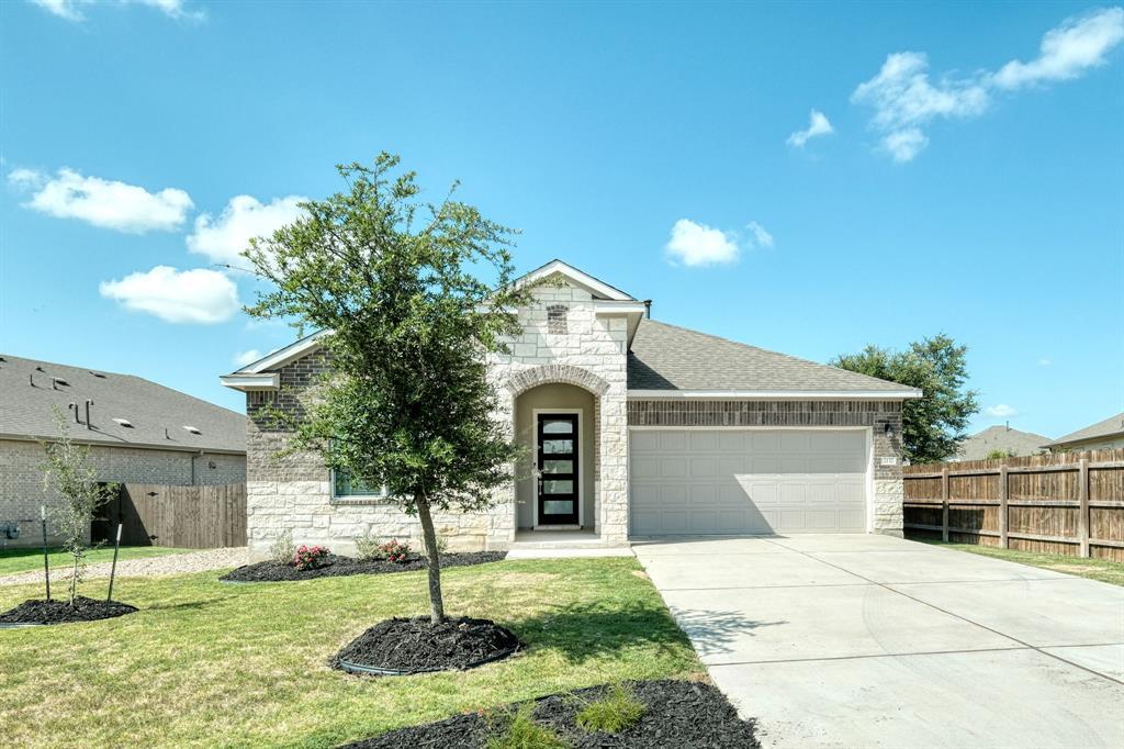 2137 Centerline Ln in Georgetown, TX - Building Photo