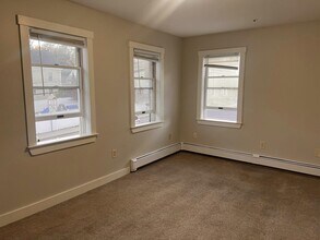 39 St Thomas St in Dover, NH - Building Photo - Building Photo