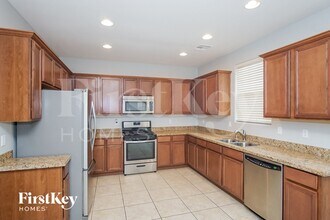 168 Rolling Cove Ave in Henderson, NV - Building Photo - Building Photo