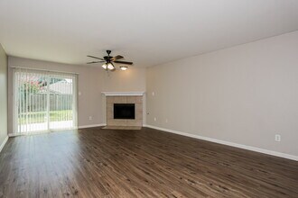 2847 Park Pl Dr in Grand Prairie, TX - Building Photo - Building Photo