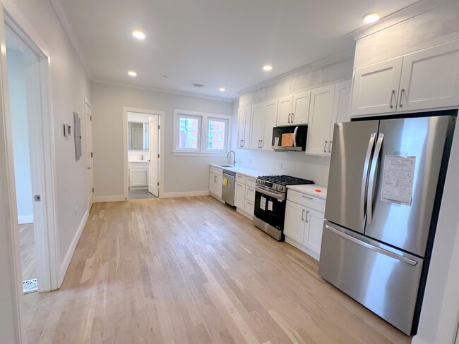 37 Gore St, Unit 2